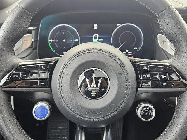 2025 Maserati Grecale Folgore Standard