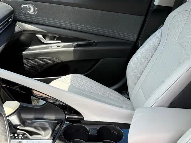 2023 Hyundai Elantra Hybrid Limited