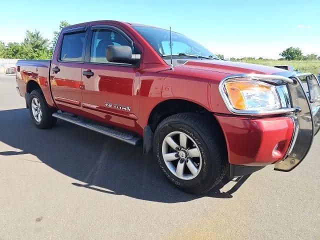 2013 Nissan Titan SV