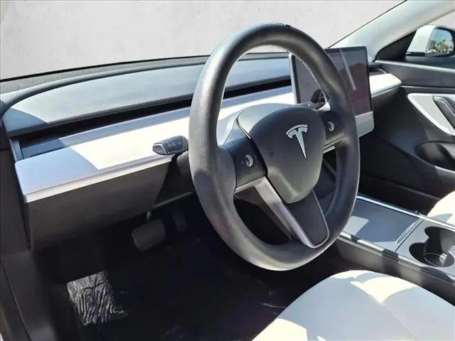 2021 Tesla Model 3 Standard Range Plus Rear-Wheel Drive