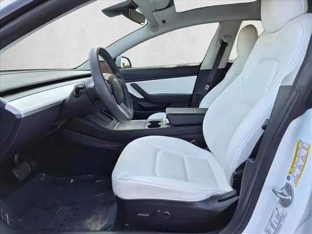 2021 Tesla Model 3 Standard Range Plus Rear-Wheel Drive