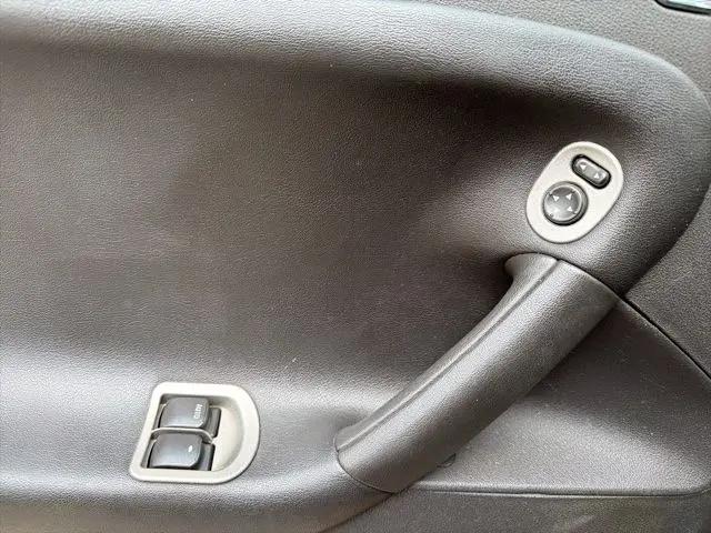 2006 Pontiac Solstice Base
