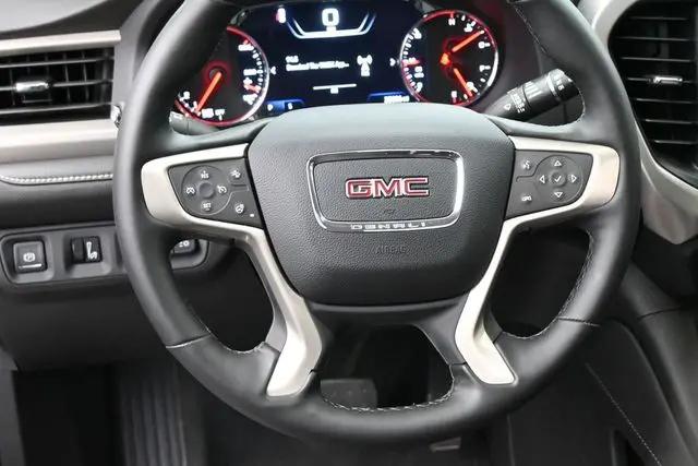 2023 GMC Acadia AWD Denali