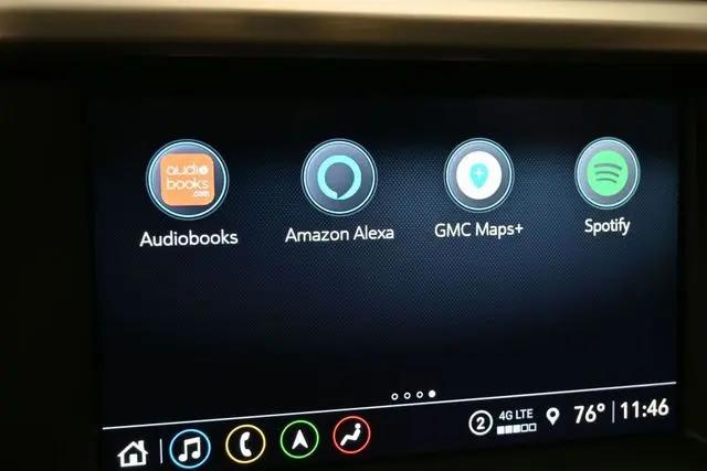 2023 GMC Acadia AWD Denali