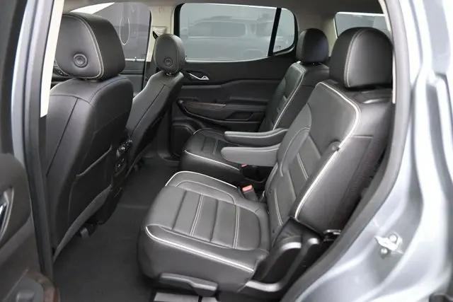 2023 GMC Acadia AWD Denali