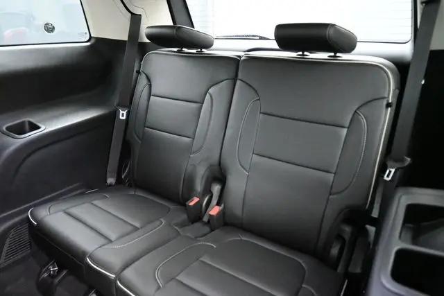 2023 GMC Acadia AWD Denali