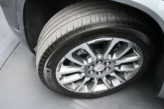 2023 GMC Acadia AWD Denali