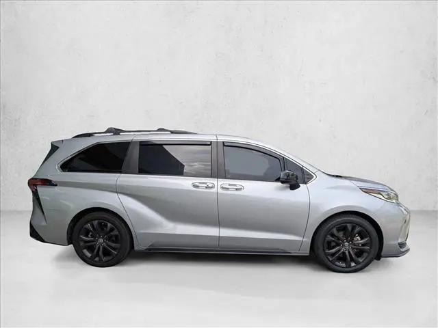 2022 Toyota Sienna XSE