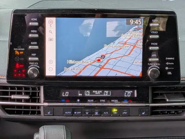 2022 Toyota Sienna XSE