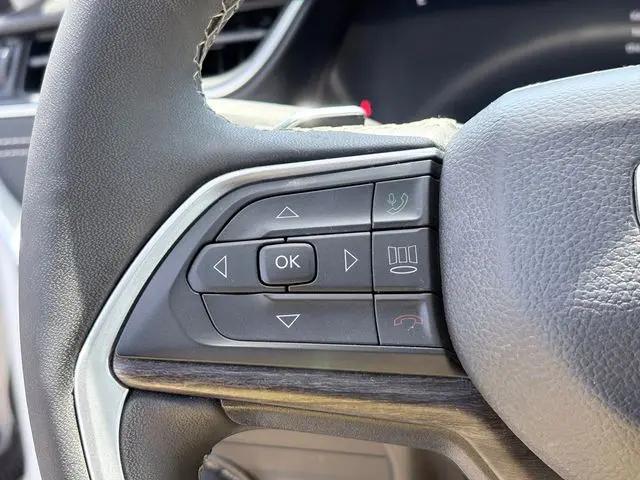 2023 Jeep Grand Cherokee L Limited 4x4