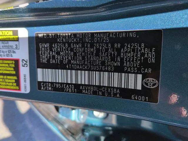 2025 Toyota Camry SE