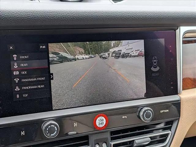 2023 Porsche Macan T