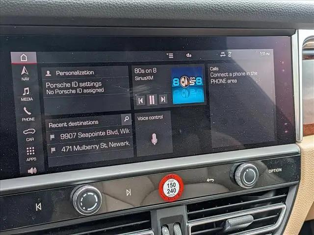 2023 Porsche Macan T
