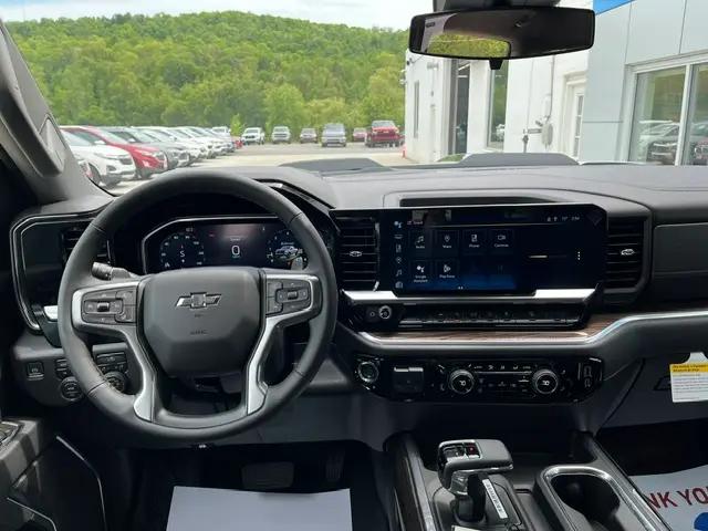 2026 Chevrolet Silverado 1500 4WD Crew Cab Short Bed LT Trail Boss