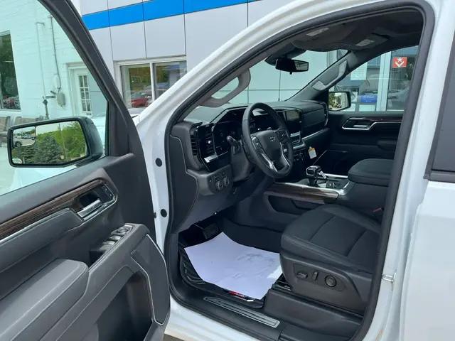 2026 Chevrolet Silverado 1500 4WD Crew Cab Short Bed LT Trail Boss