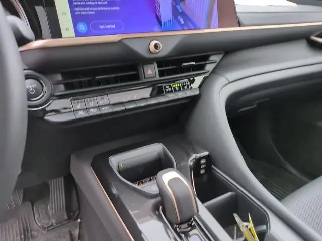 2026 Toyota Crown Platinum