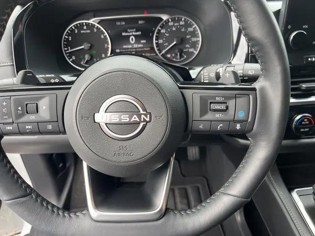 2023 Nissan Pathfinder SL FWD