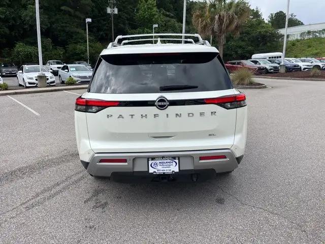 2023 Nissan Pathfinder SL FWD