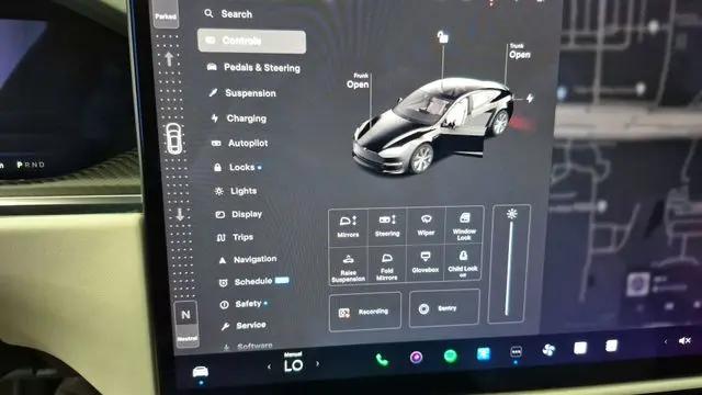 2022 Tesla Model S Plaid Tri Motor All-Wheel Drive