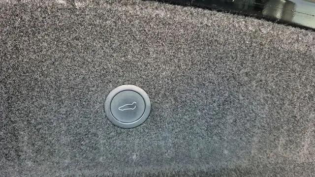 2022 Tesla Model S Plaid Tri Motor All-Wheel Drive