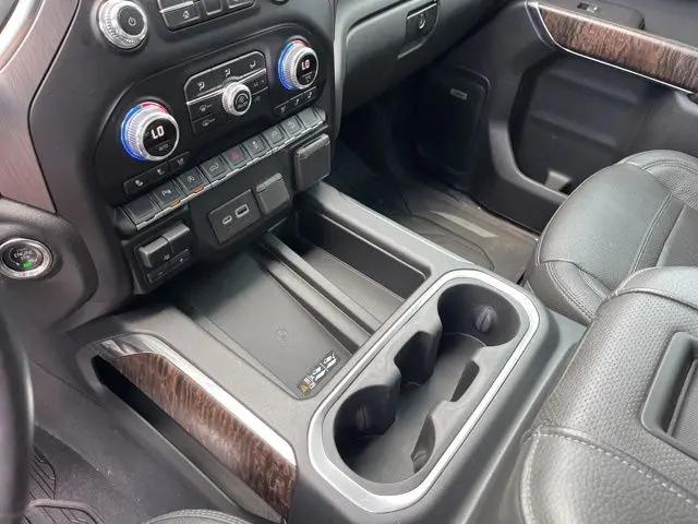 2020 GMC Sierra 1500 4WD Crew Cab Short Box Denali