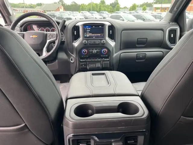 2022 Chevrolet Silverado 1500 4WD Crew Cab Short Bed LTZ