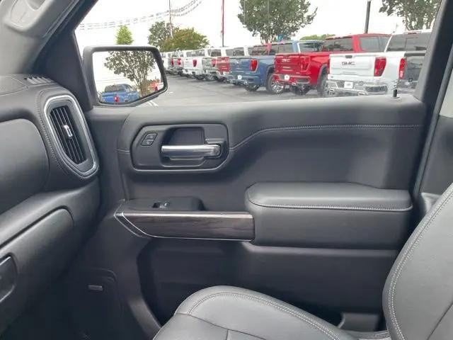 2022 Chevrolet Silverado 1500 4WD Crew Cab Short Bed LTZ