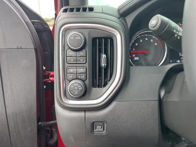 2022 Chevrolet Silverado 1500 4WD Crew Cab Short Bed LTZ