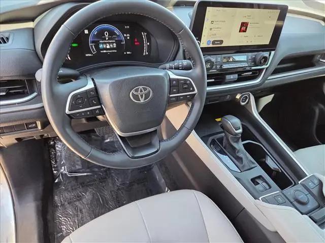 2025 Toyota Grand Highlander Hybrid XLE
