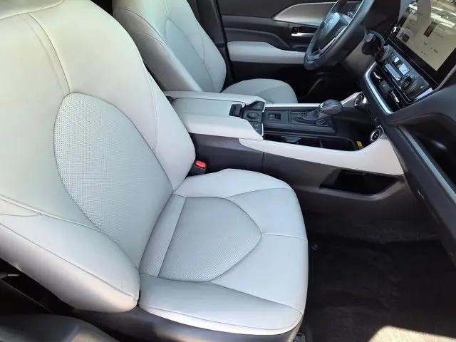 2025 Toyota Grand Highlander Hybrid XLE