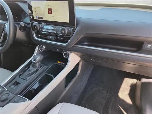 2025 Toyota Grand Highlander Hybrid XLE