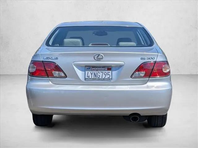 2002 Lexus ES 300 ES 300