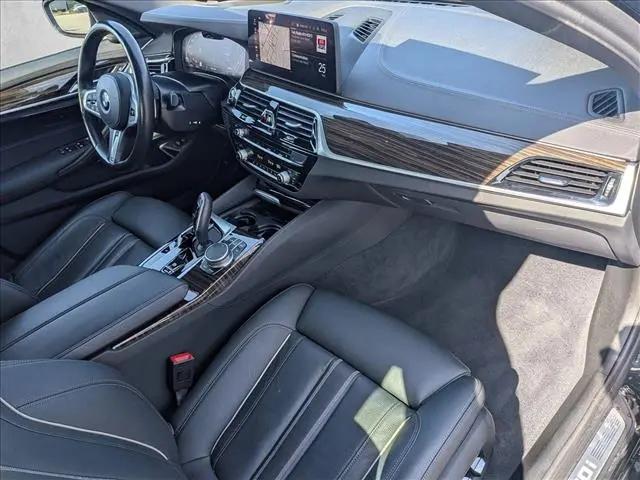 2022 BMW M5 i xDrive