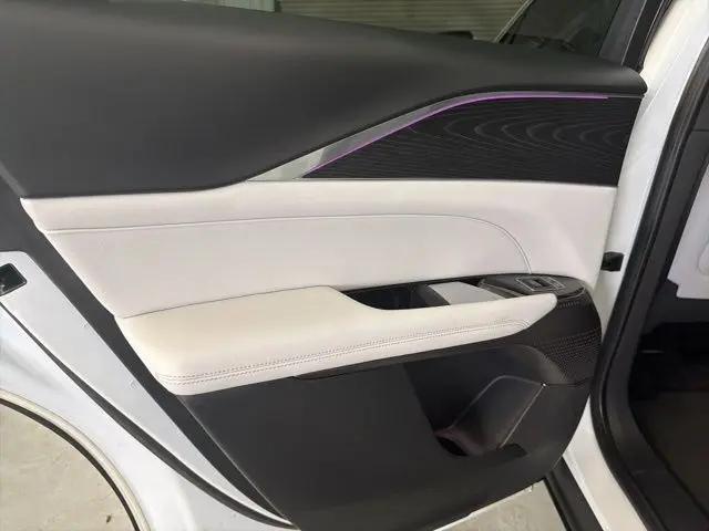 2024 Cadillac iQ Luxury w/1SC