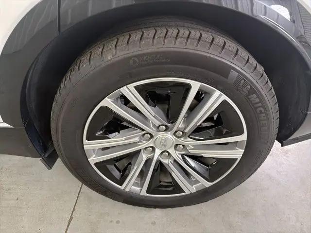 2024 Cadillac iQ Luxury w/1SC