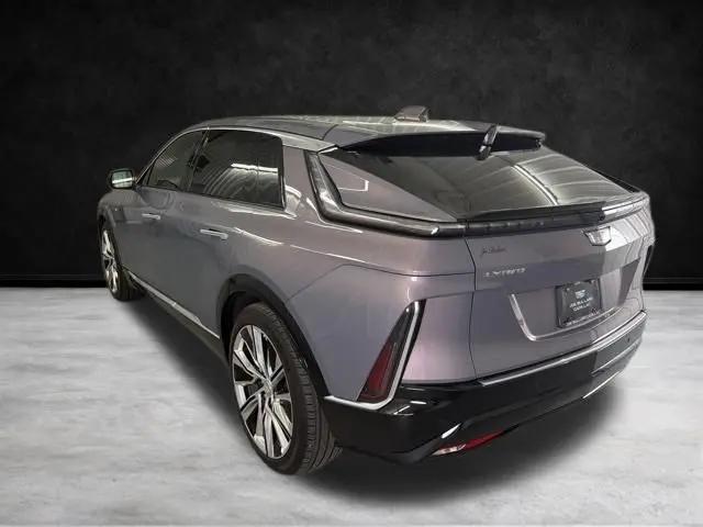 2024 Cadillac iQ Luxury w/1SE