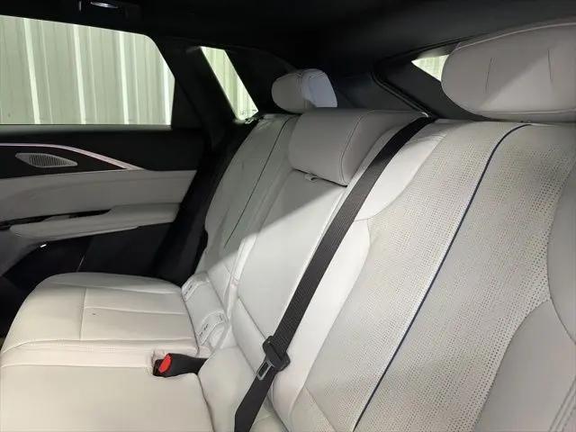 2024 Cadillac iQ Luxury w/1SE