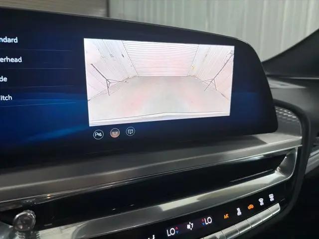2024 Cadillac iQ Luxury w/1SE