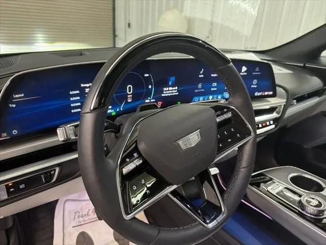 2024 Cadillac iQ Luxury w/1SE