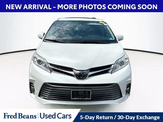 2018 Toyota Sienna XLE 8 Passenger