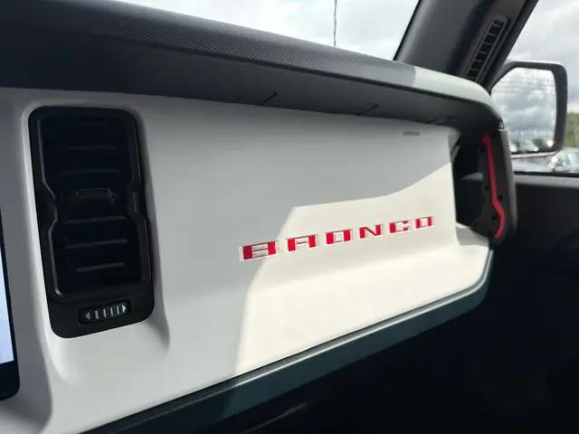 2025 Ford Bronco Heritage Edition