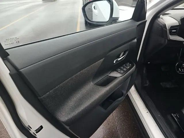 2025 Nissan Kicks SV Intelligent AWD