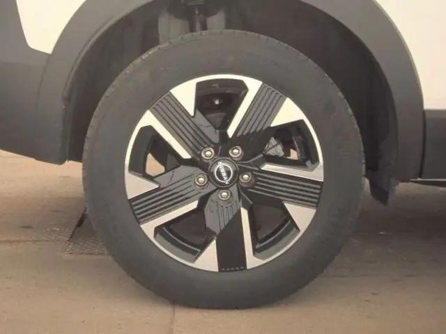 2025 Nissan Kicks SV Intelligent AWD