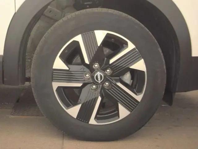 2025 Nissan Kicks SV Intelligent AWD