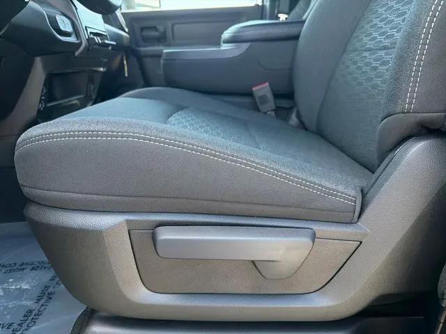 2026 Ram 2500 Black Express Crew Cab 4x4 64 Box