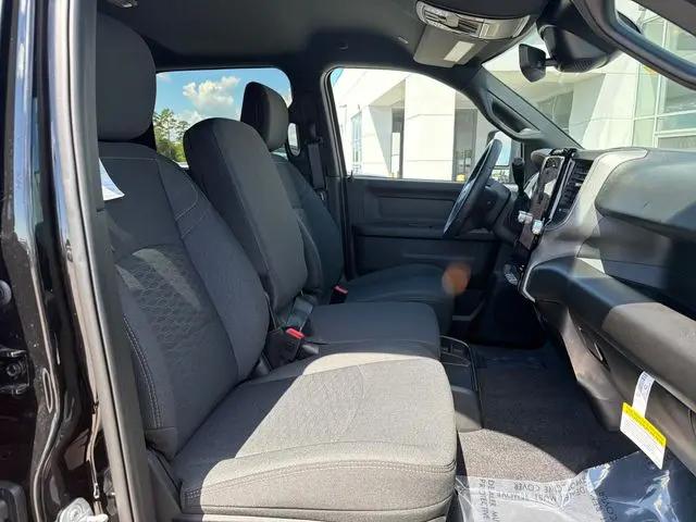 2026 Ram 2500 Black Express Crew Cab 4x4 64 Box