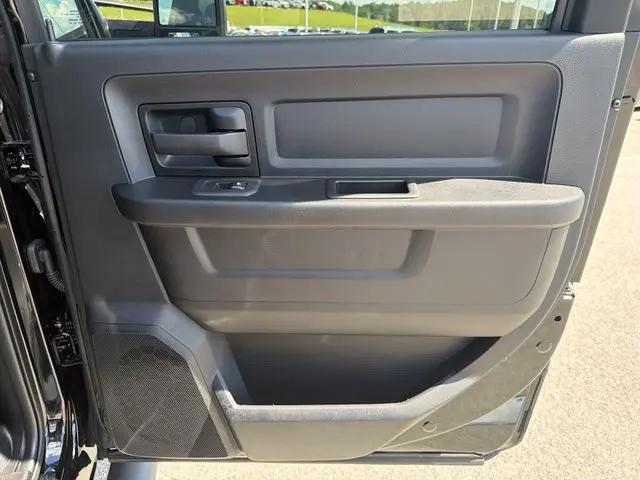 2026 Ram 2500 Black Express Crew Cab 4x4 64 Box