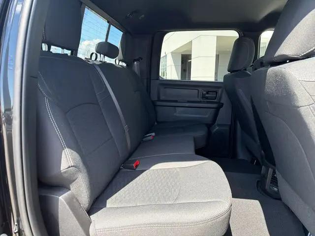 2026 Ram 2500 Black Express Crew Cab 4x4 64 Box