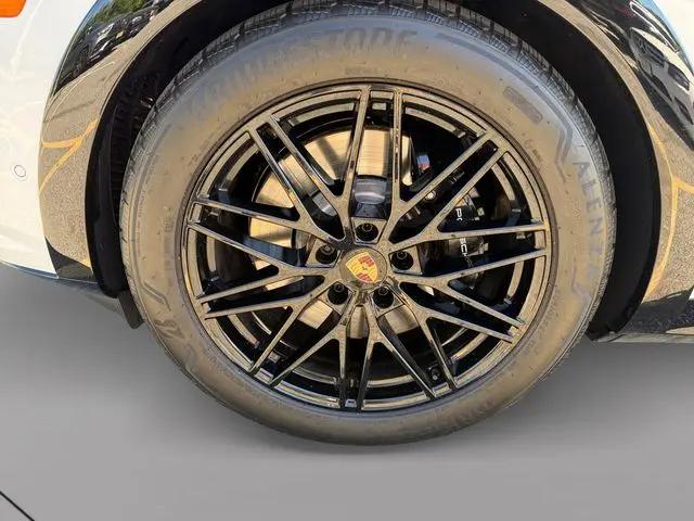 2026 Porsche Cayenne GTS