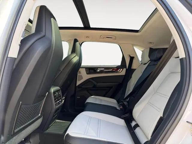 2026 Porsche Cayenne GTS